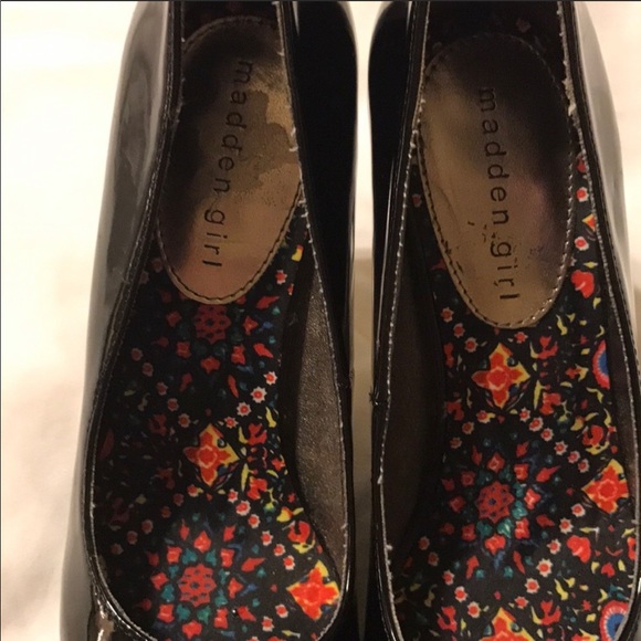 Madden Girl Black Heels - Picture 5 of 6